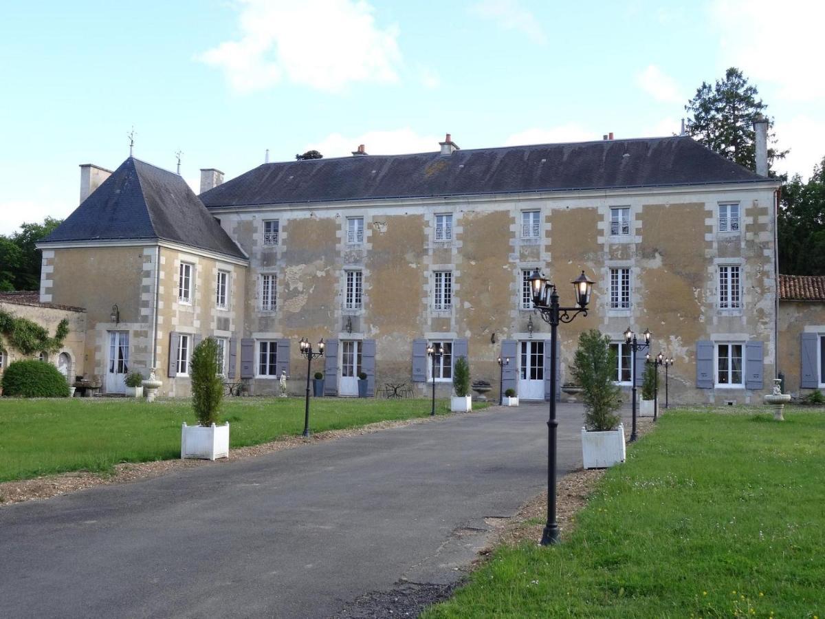 Chateau De La Touche Proche Poitiers Hotel Savigny-Levescault ภายนอก รูปภาพ